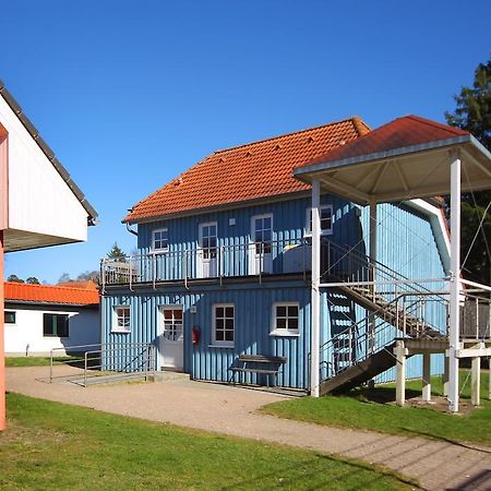 Djh Jugendherberge Born-Ibenhorst Exterior photo